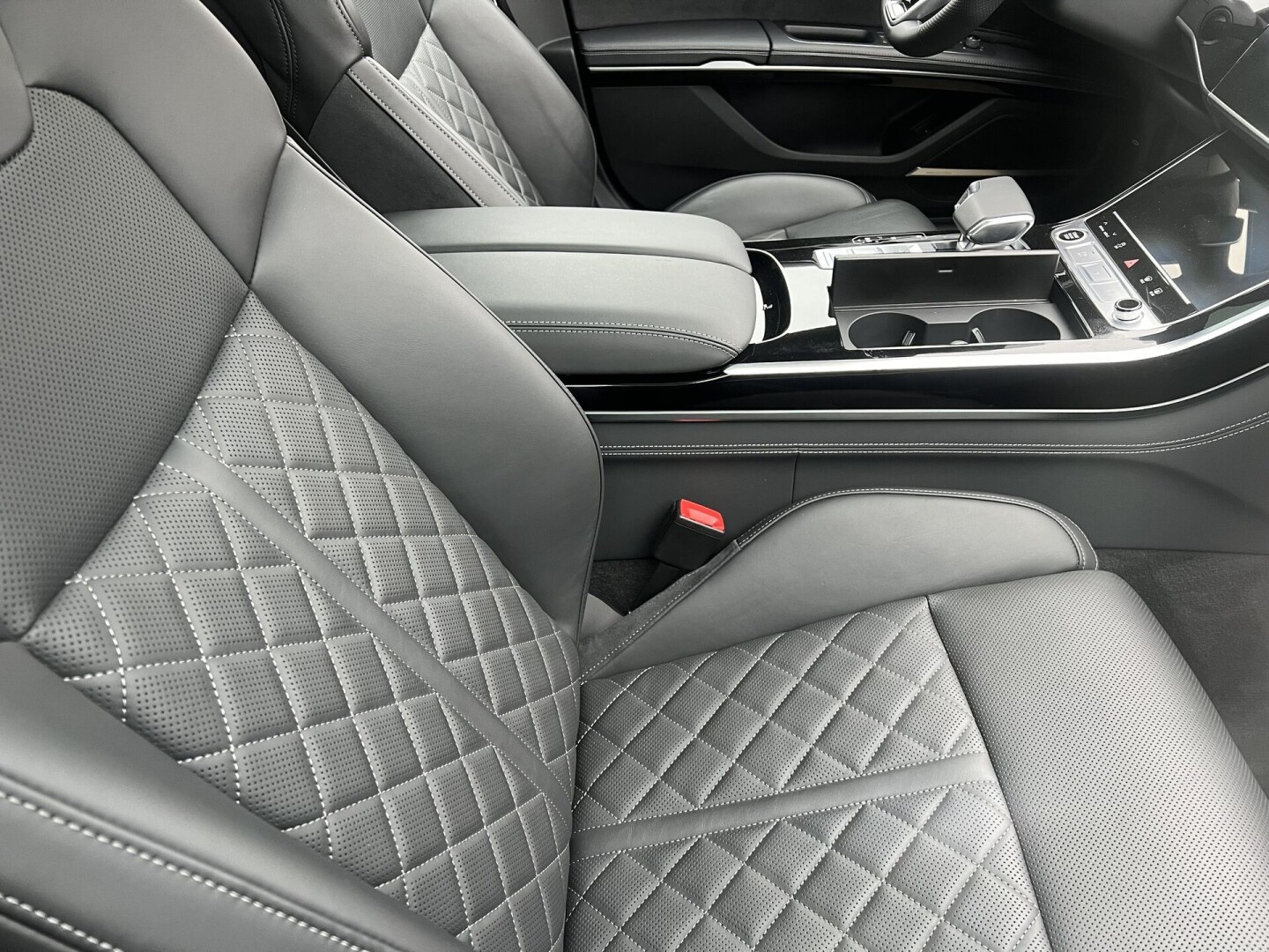 Audi A8 50TDI Quattro 2x S-Line Matrix B&O З Німеччини (123271)