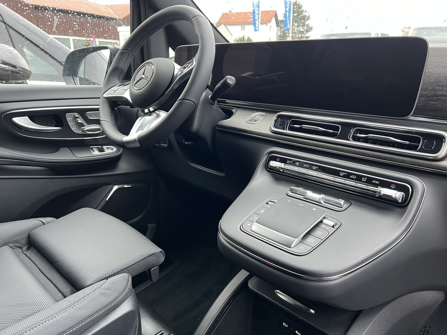 Mercedes-Benz V300d AMG 4Matic 237PS Avantgarde Lang З Німеччини (123764)