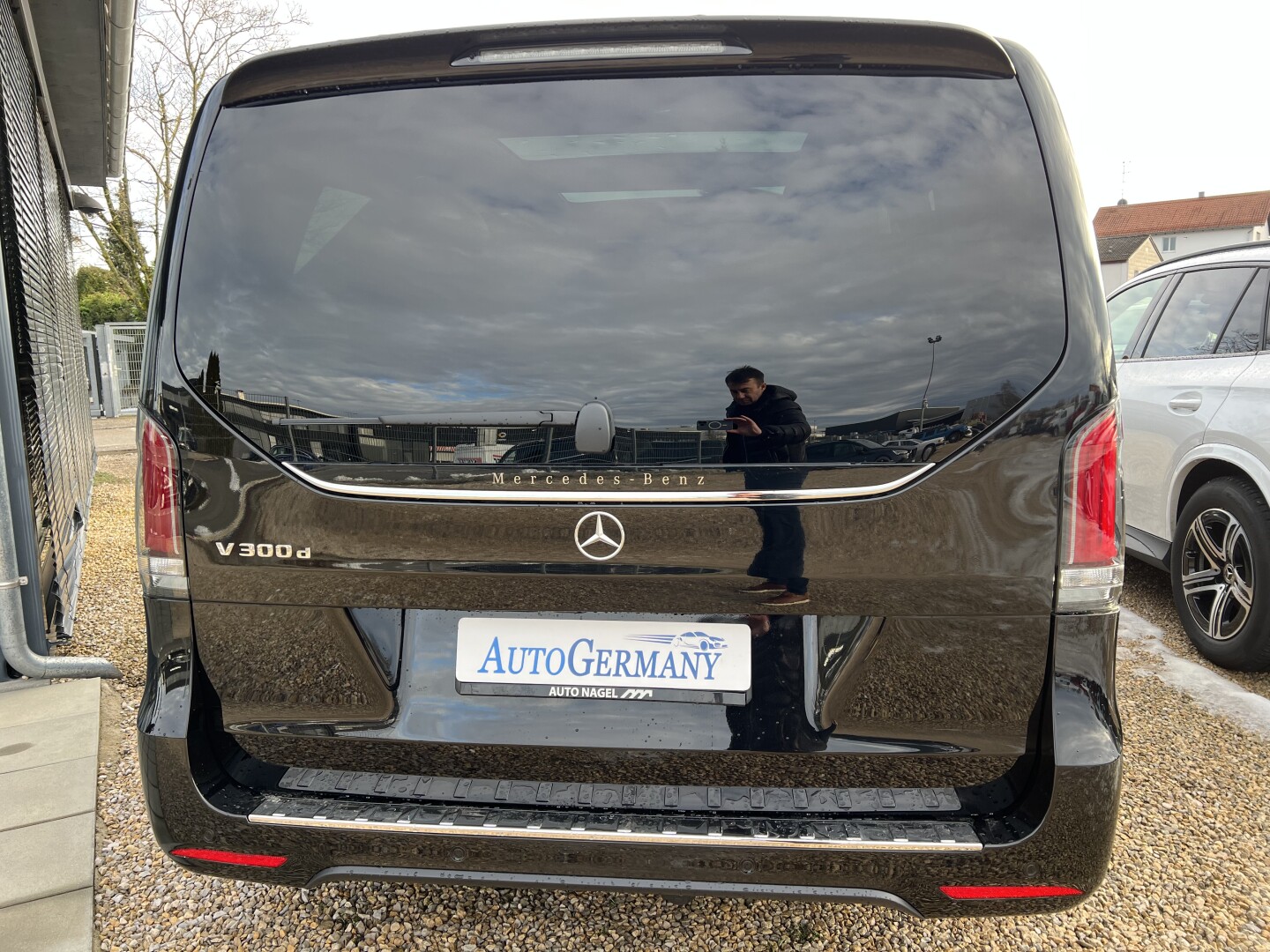 Mercedes-Benz V300d AMG 4Matic 237PS Avantgarde Lang З Німеччини (123747)