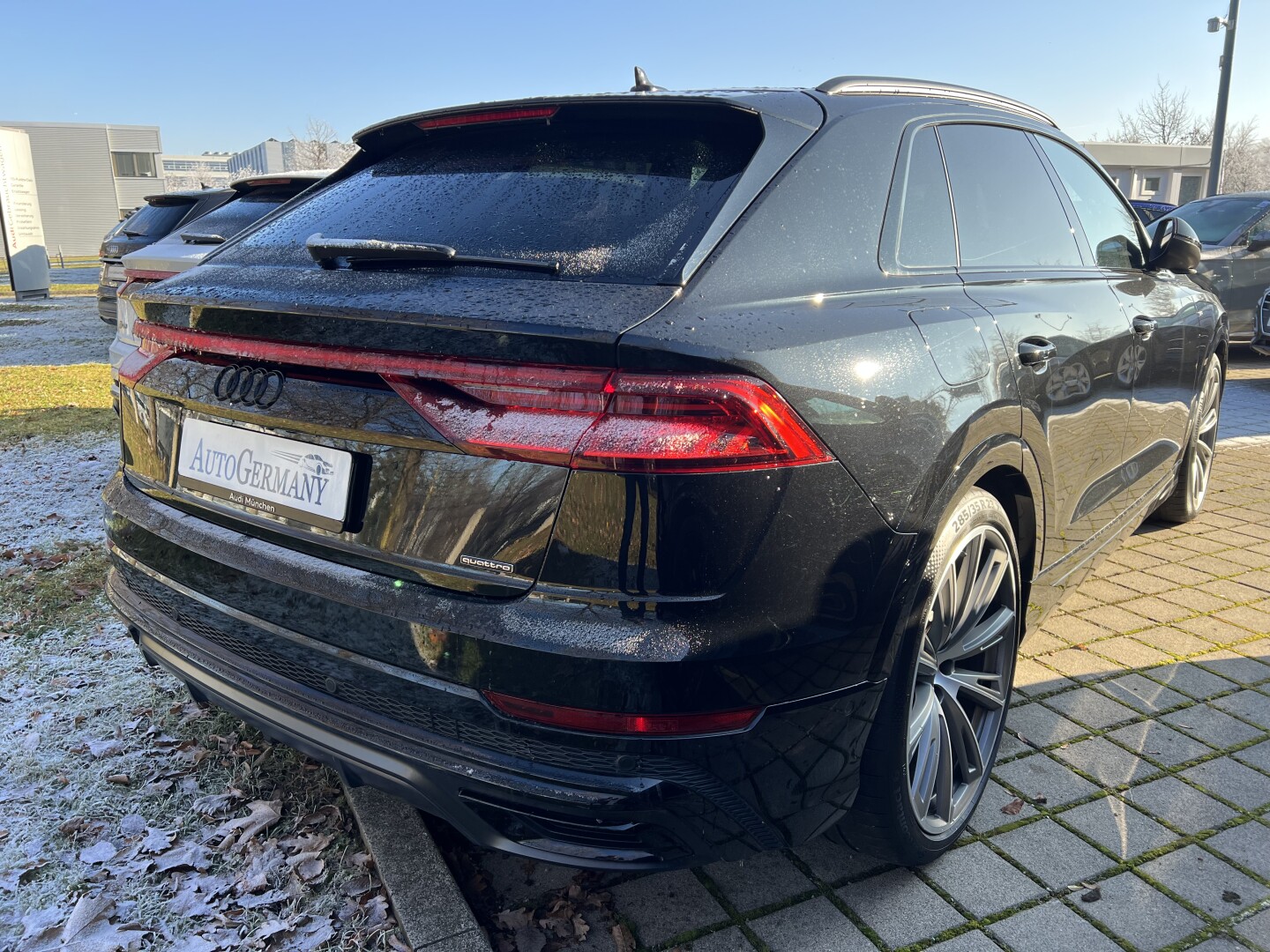 Audi SQ8 4.0TDI Black-Paket Individual Matrix З Німеччини (123942)