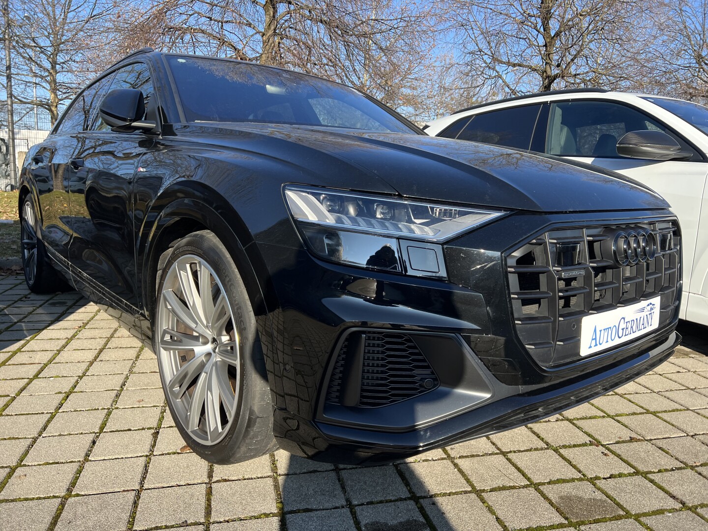 Audi SQ8 4.0TDI Black-Paket Individual Matrix З Німеччини (123952)