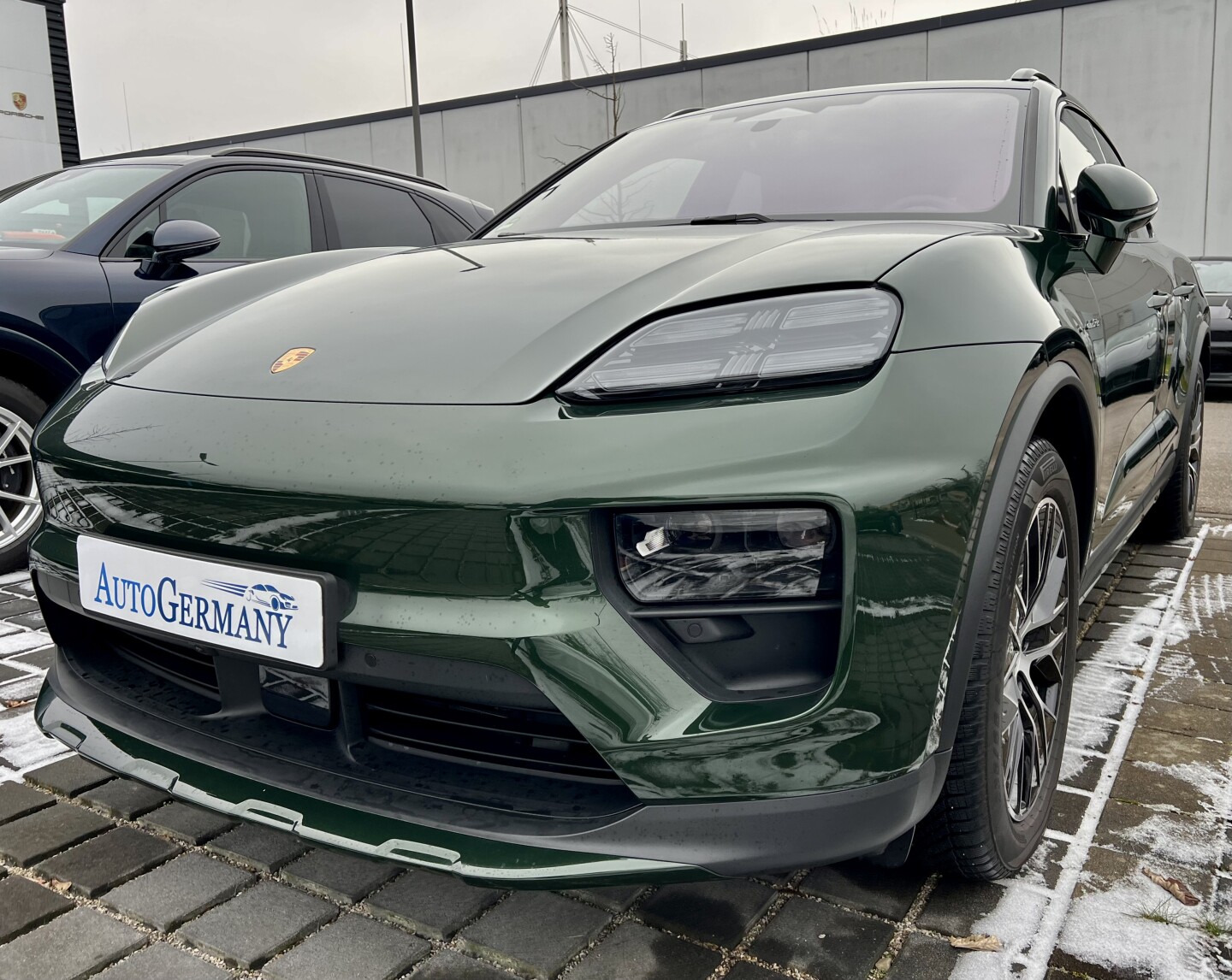 Porsche Macan 4 Electric 408PS Matrix LED З Німеччини (123995)