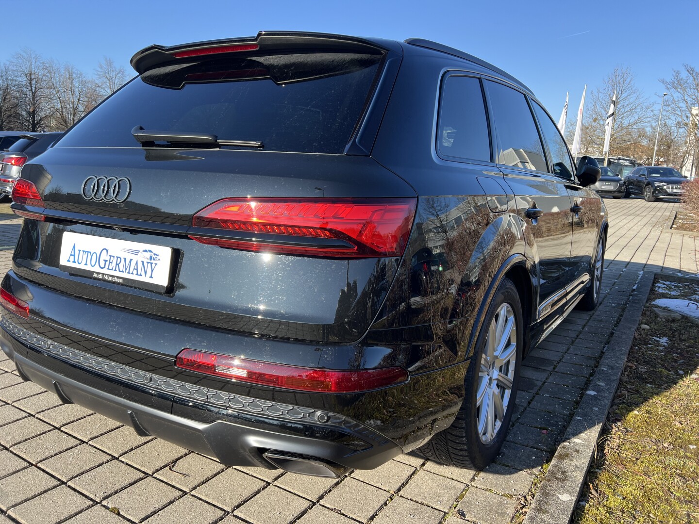 Audi Q7 SUV 50TDI 286PS S-Line Black Matrix 7-Set З Німеччини (124112)