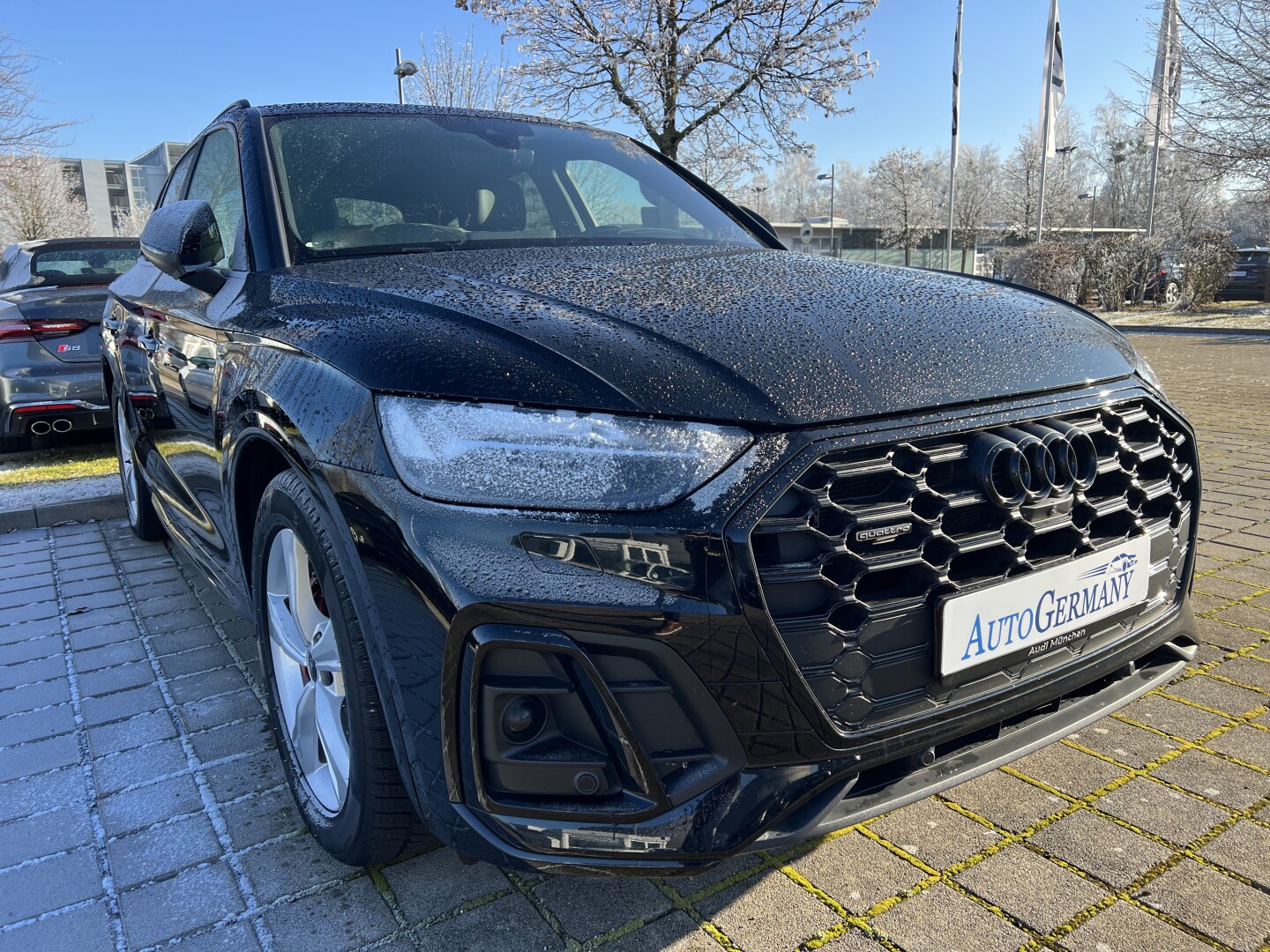 Audi Q5 Quattro S-Line 55TFSIe 367PS Black-Paket З Німеччини (124235)