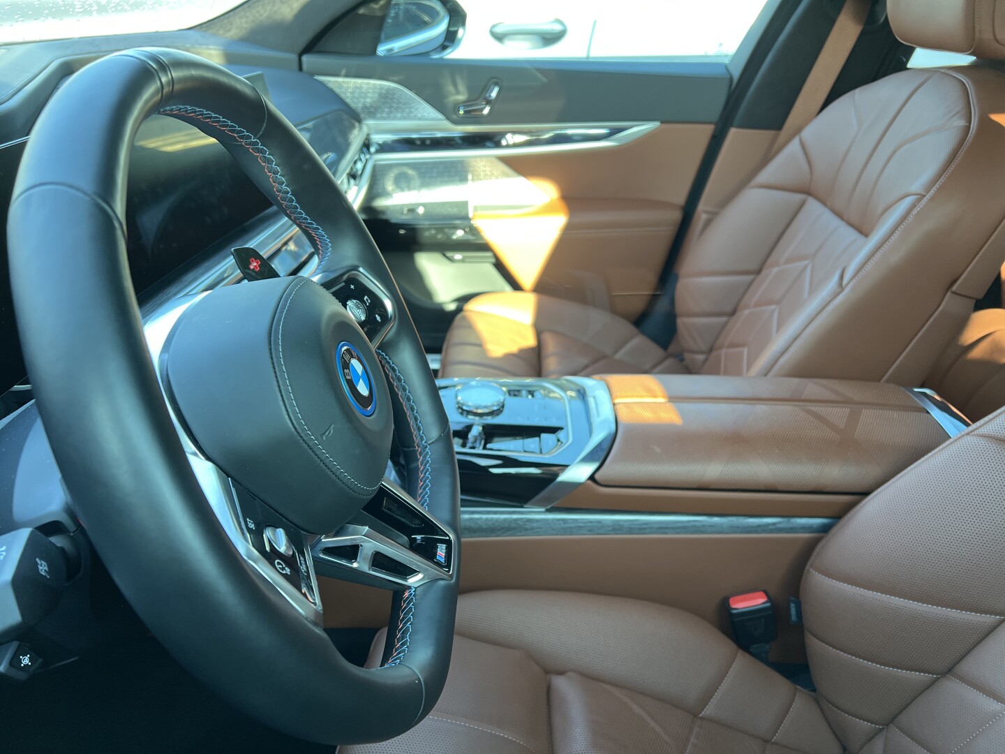 BMW M760e xDrive 571PS Sky Lounge Executive  З Німеччини (124377)