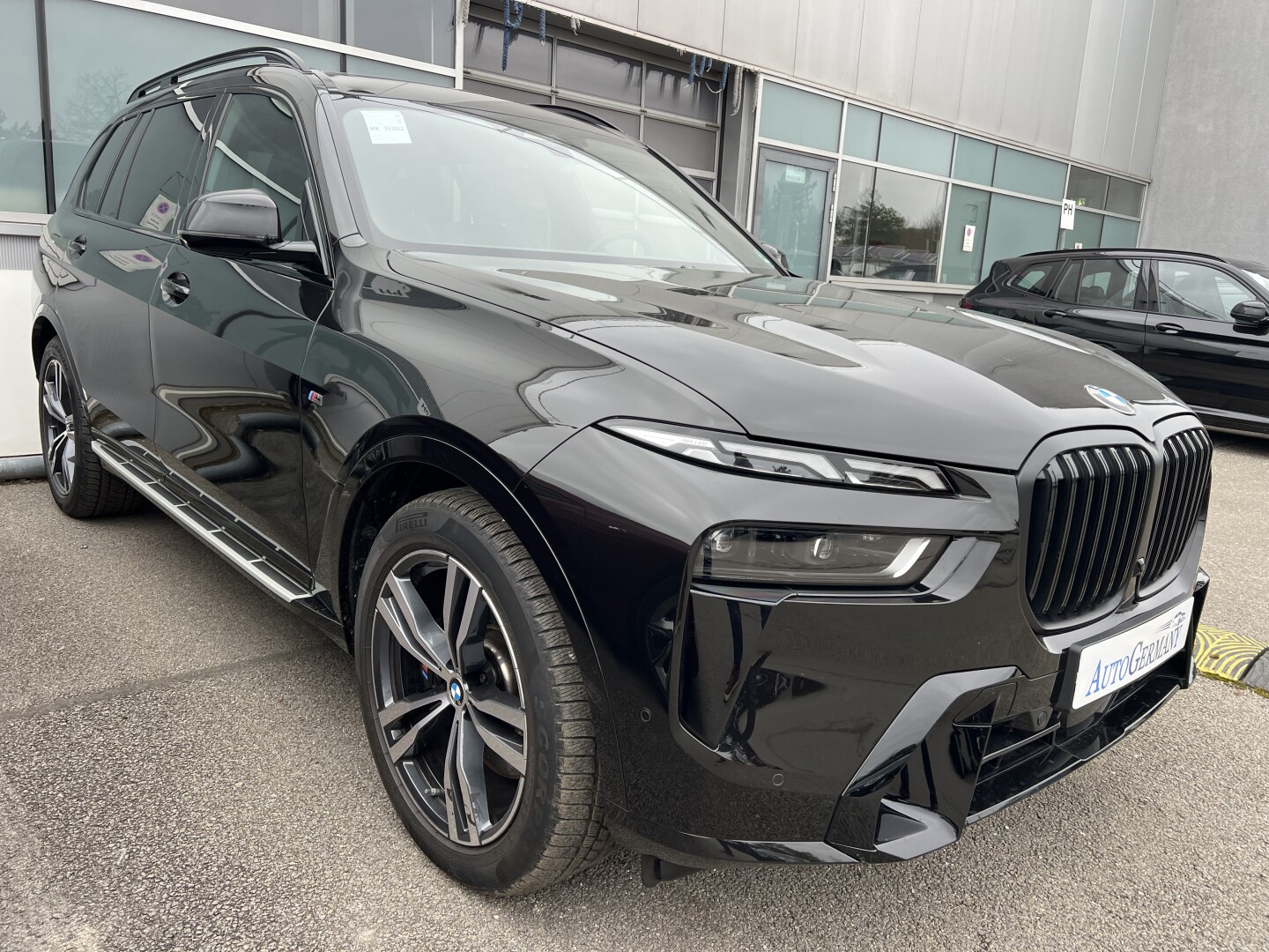 BMW X7 xDrive 40d M-Paket Black Lounge-Sky Laser From Germany (124511)