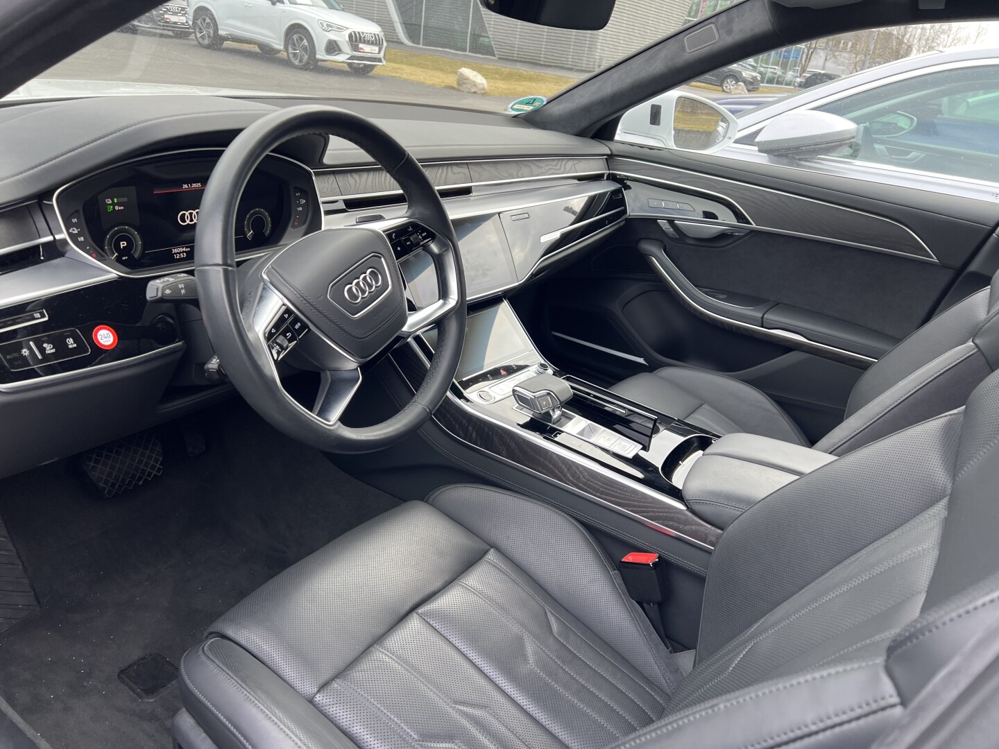 Audi A8 Lang 60TFSIe Quattro 462PS Individual-Paket З Німеччини (124828)