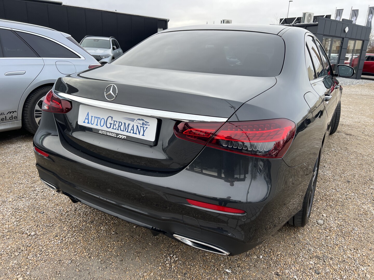 Mercedes-Benz E 220d 194PS AMG 4Matic LED З Німеччини (124885)