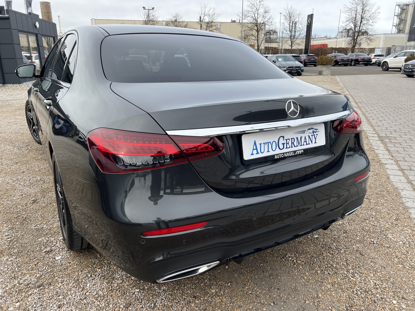 Mercedes-Benz E 220d 194PS AMG 4Matic LED З Німеччини (124889)