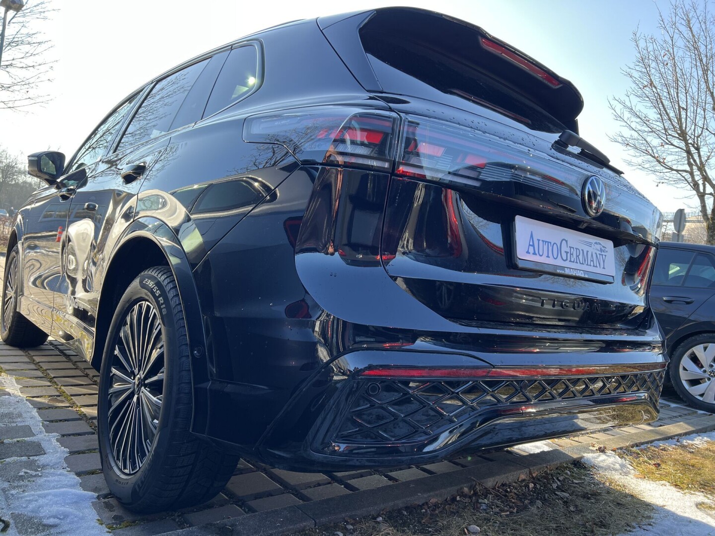 VW Tiguan 2.0TDI R-Line 193PS 4Motion Black-Paket З Німеччини (125169)