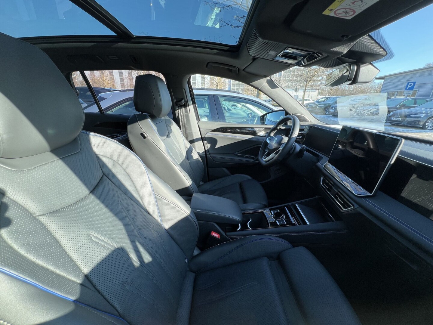 VW Tiguan 2.0TDI R-Line 193PS 4Motion Black-Paket З Німеччини (125149)