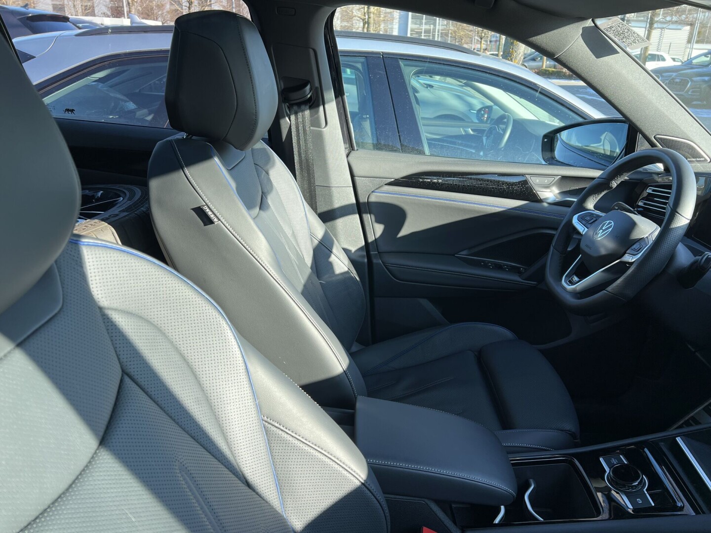 VW Tiguan 2.0TDI R-Line 193PS 4Motion Black-Paket З Німеччини (125152)
