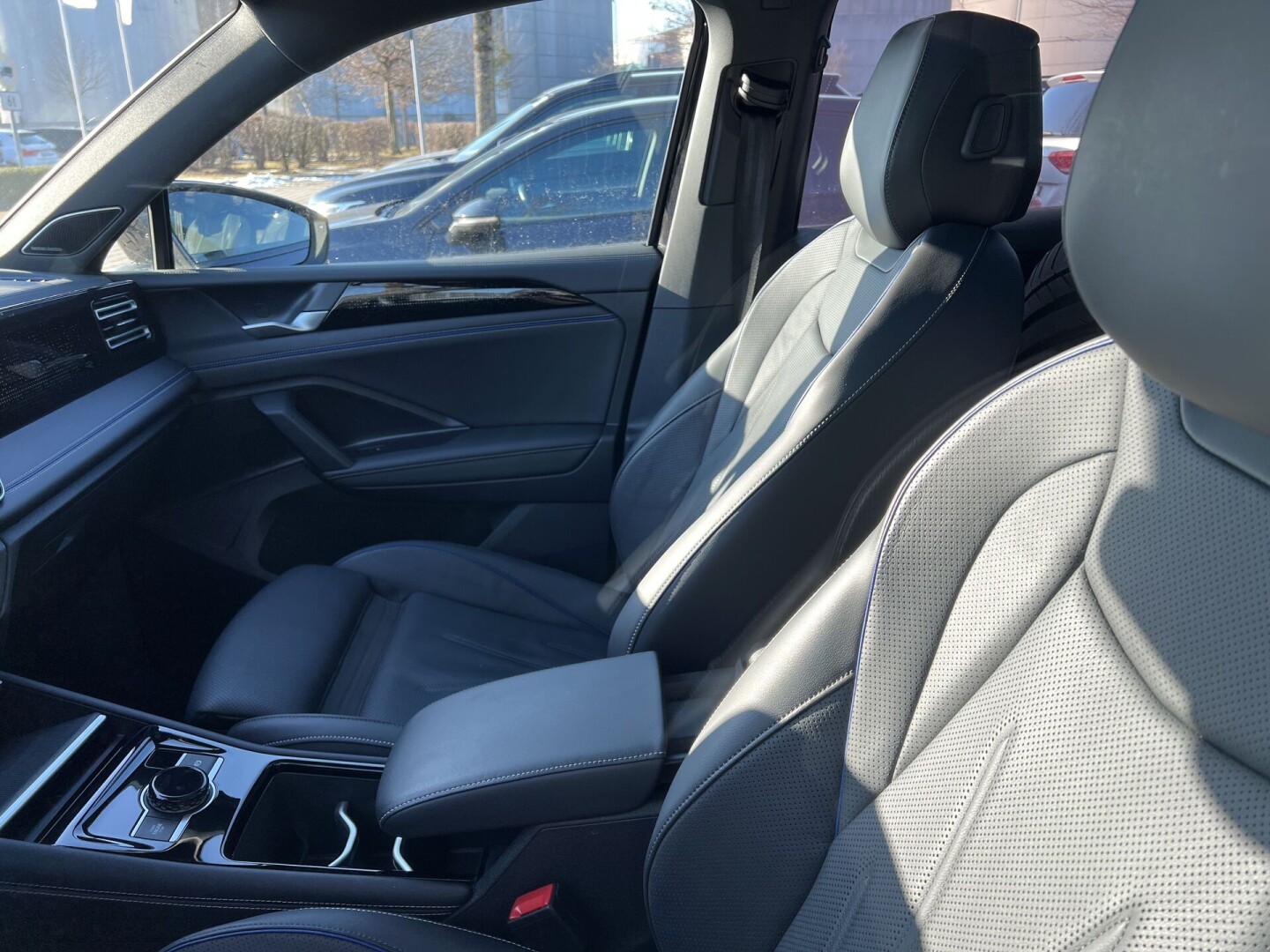 VW Tiguan 2.0TDI R-Line 193PS 4Motion Black-Paket З Німеччини (125165)