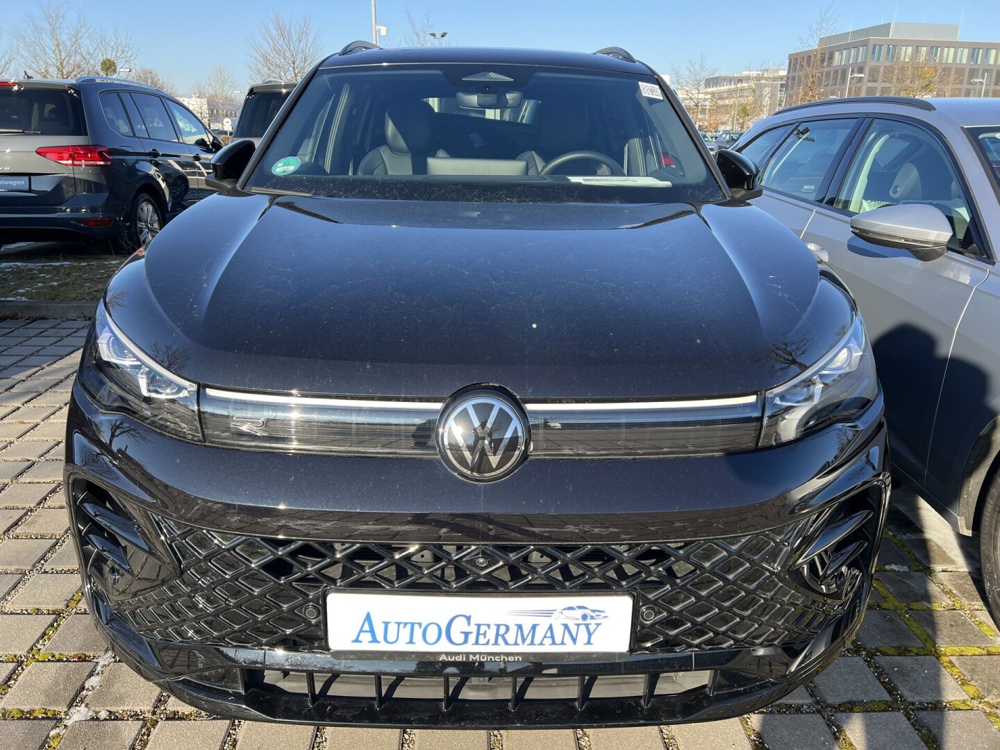 VW Tiguan 2.0TDI R-Line 193PS 4Motion Black-Paket З Німеччини (125159)