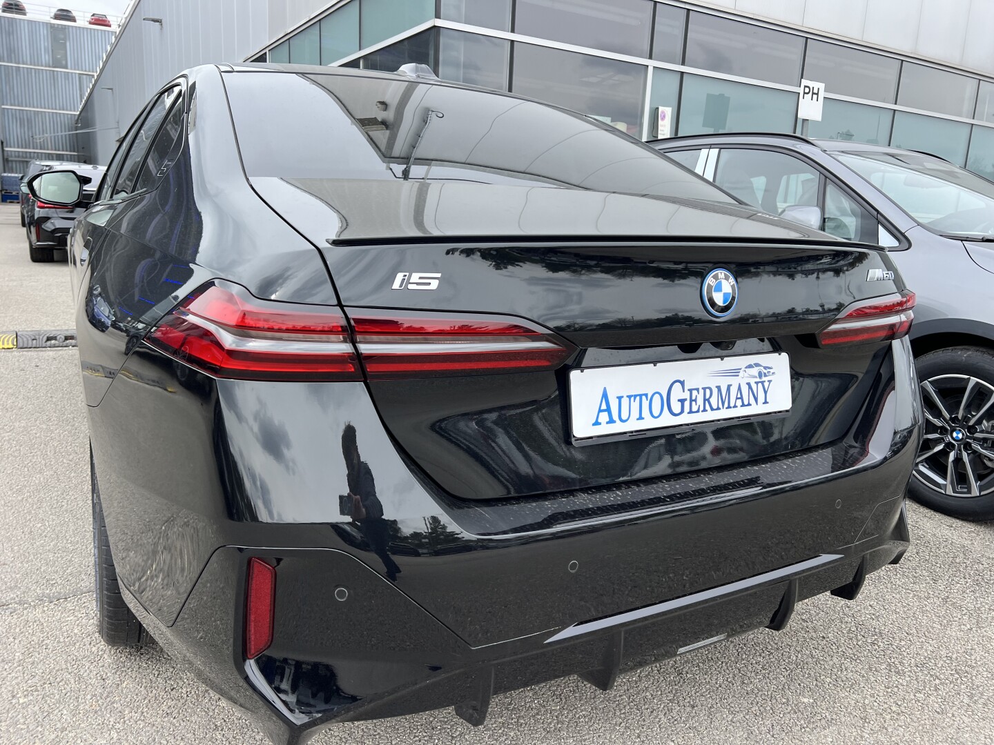 BMW i5 M60 xDrive 601PS M-SportPro Black-Paket З Німеччини (126338)