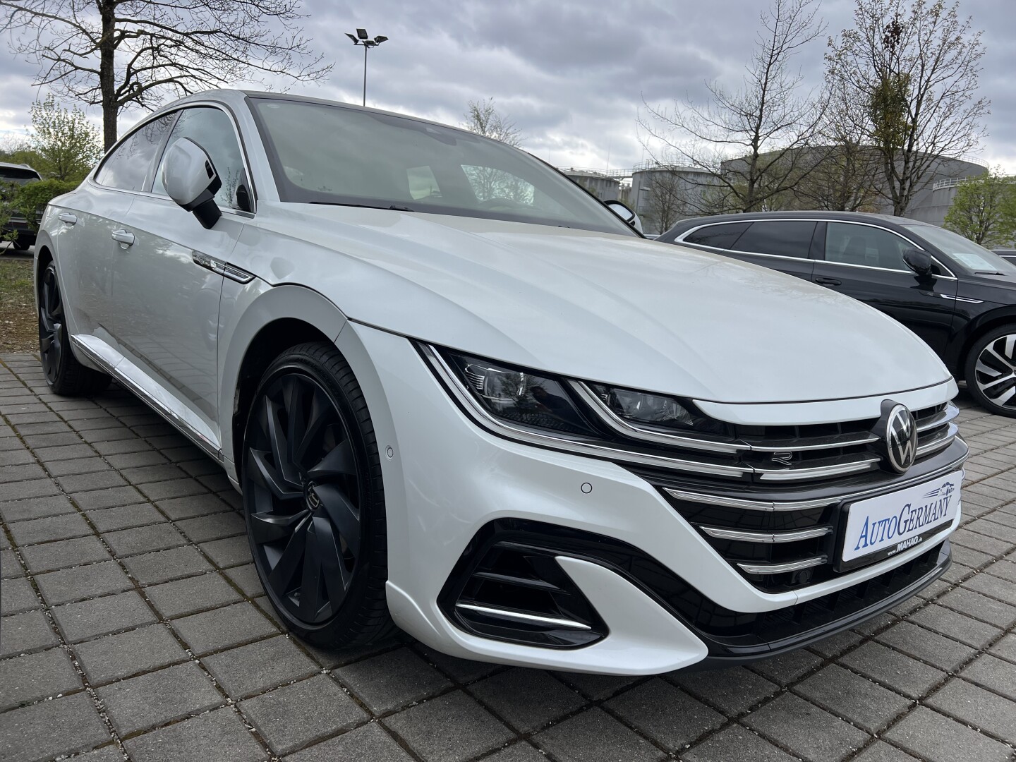 VW Arteon 2.0 TDI 200PS DSG 4Motion R-Line IQ-Led З Німеччини (126998)