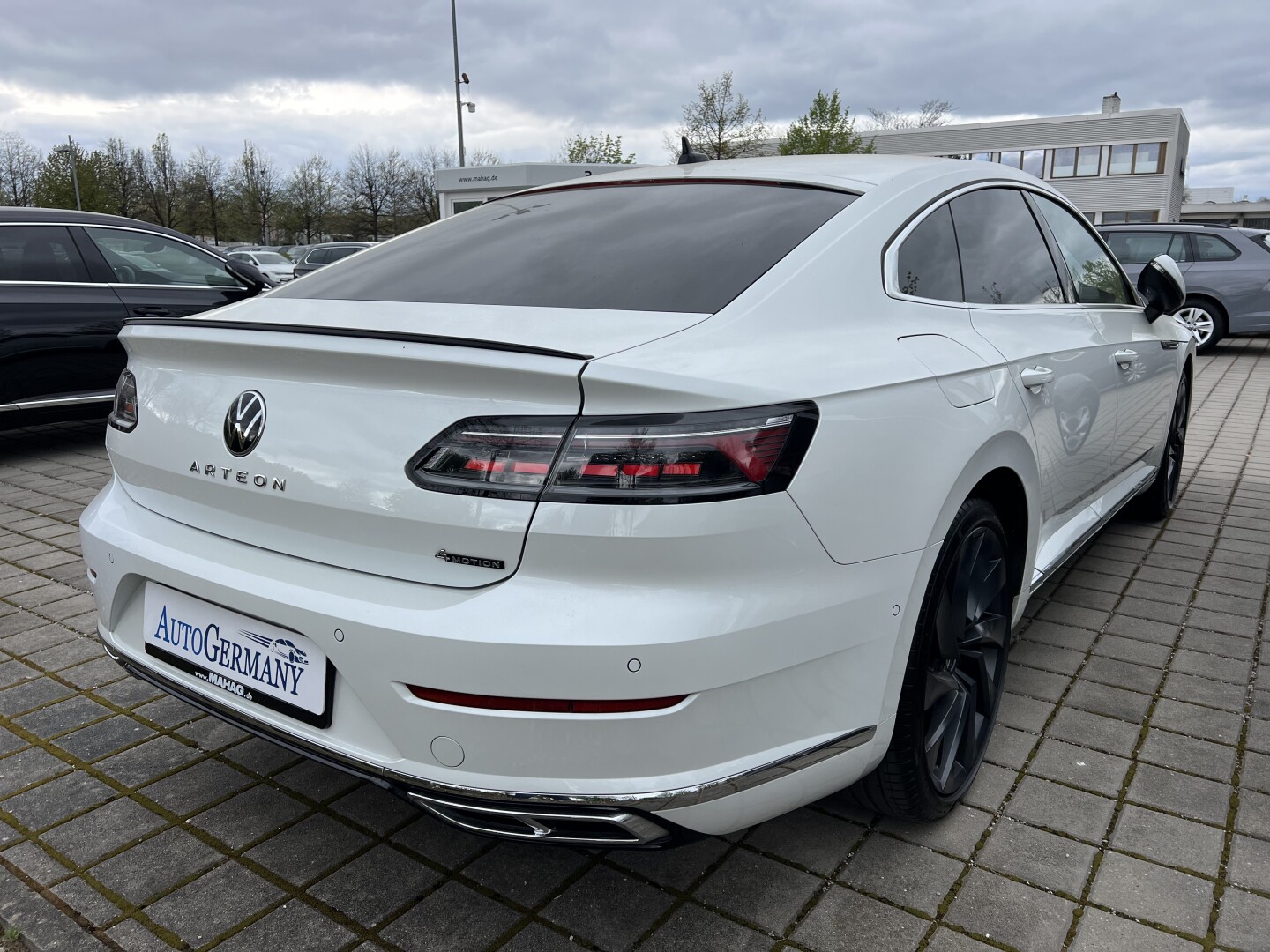 VW Arteon 2.0 TDI 200PS DSG 4Motion R-Line IQ-Led З Німеччини (126992)