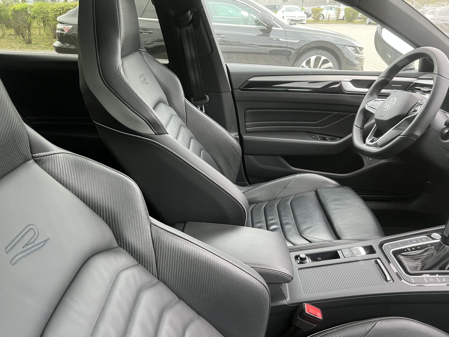 VW Arteon 2.0 TDI 200PS DSG 4Motion R-Line IQ-Led З Німеччини (126997)