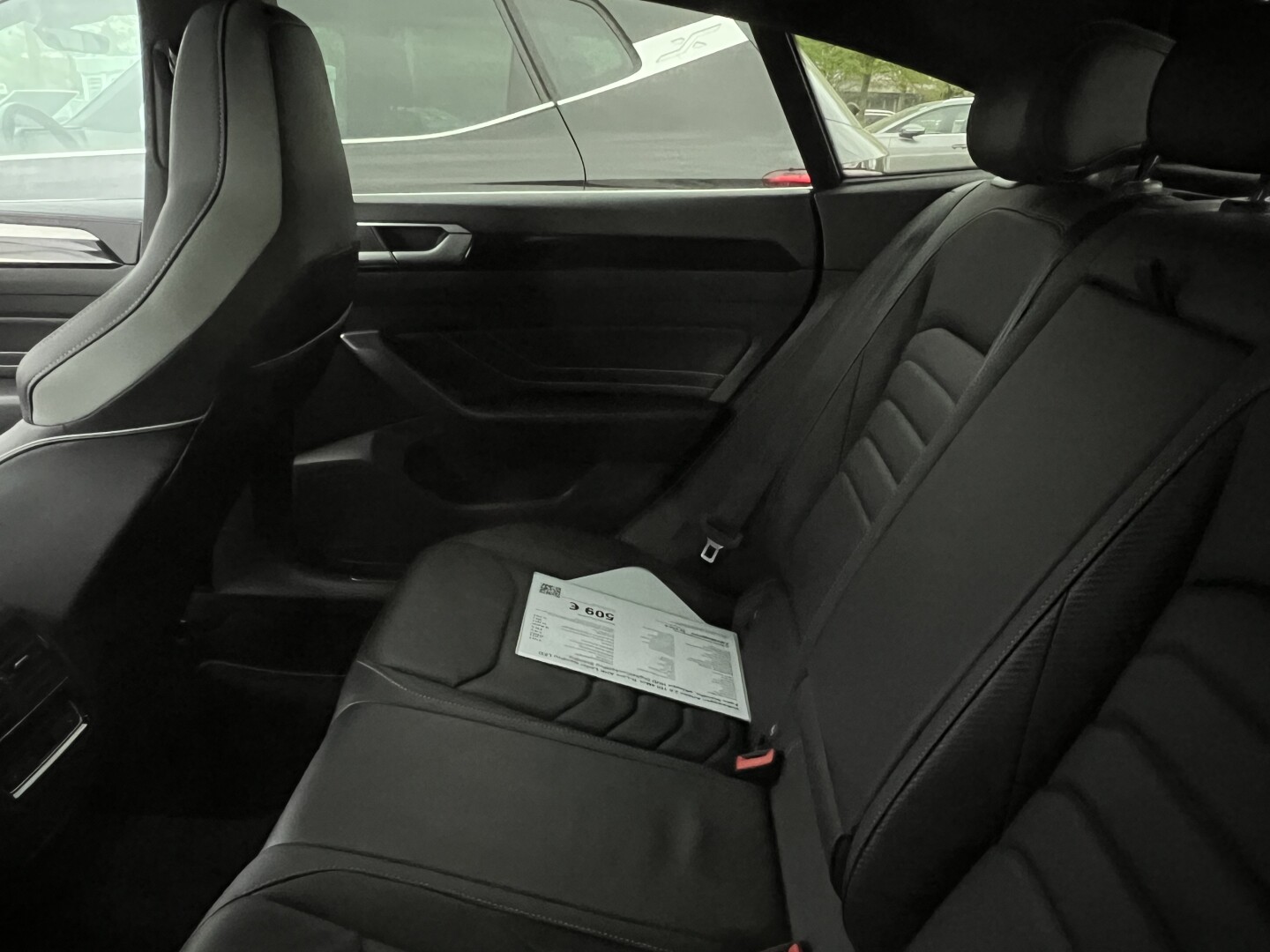 VW Arteon 2.0 TDI 200PS DSG 4Motion R-Line IQ-Led З Німеччини (126987)