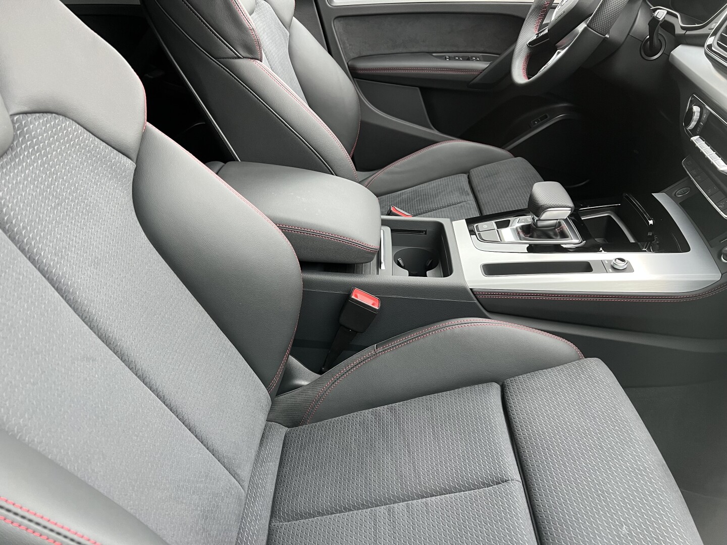 Audi Q5 Sportback 45TFSI Quattro S-Line Black З Німеччини (127037)