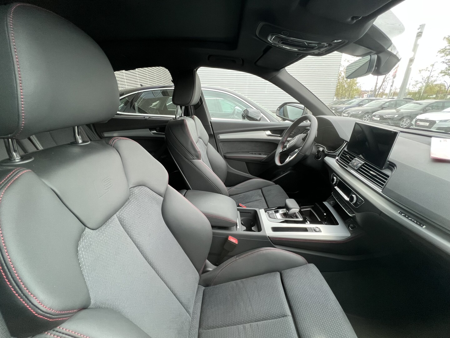 Audi Q5 Sportback 45TFSI Quattro S-Line Black З Німеччини (127035)