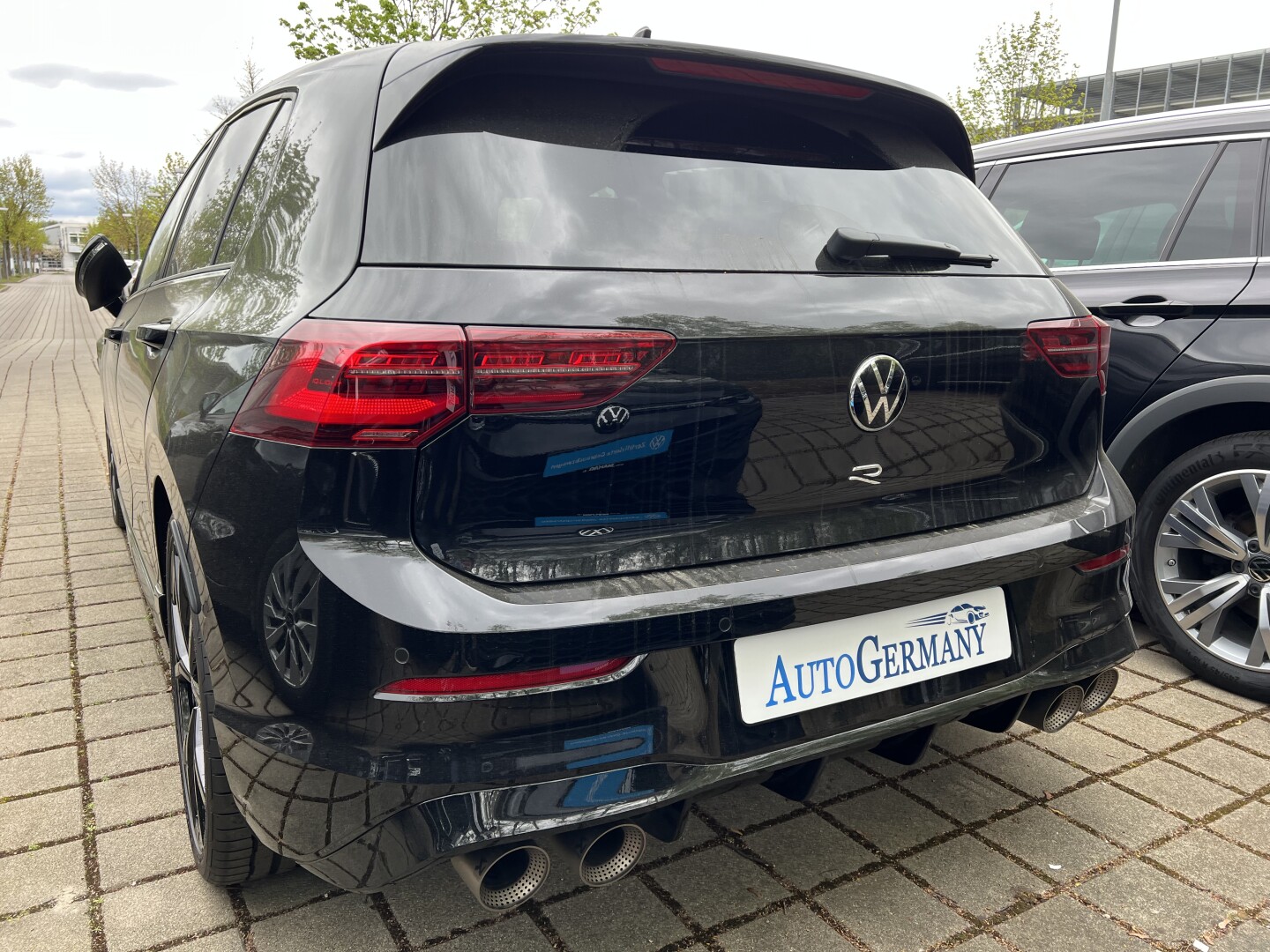 VW Golf 8 R 4Motion DSG Black-Edition Akrapovic З Німеччини (127105)