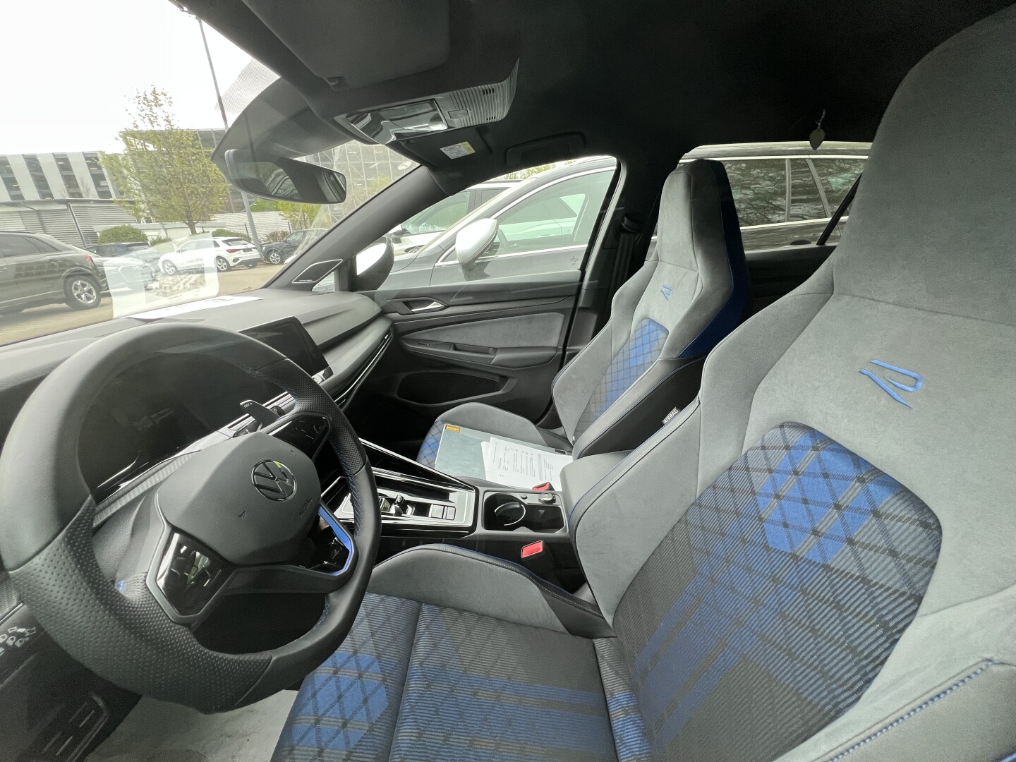 VW Golf 8 R 4Motion DSG Black-Edition Akrapovic З Німеччини (127097)