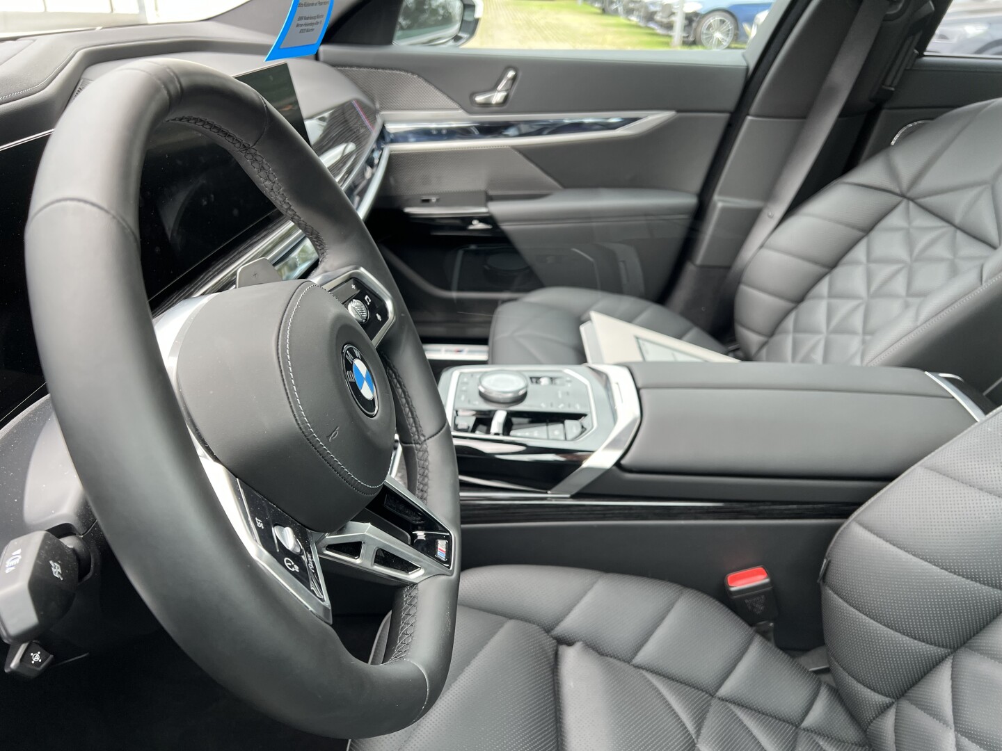 BMW 740d xDrive 299PS M-Sport Sky-Lounge  З Німеччини (127183)