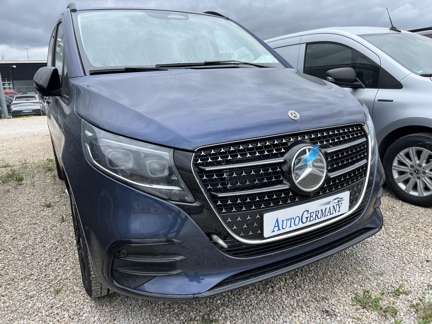Mercedes-Benz V300d 4Matic AMG Exclusive Edition Lang From Germany (127211)