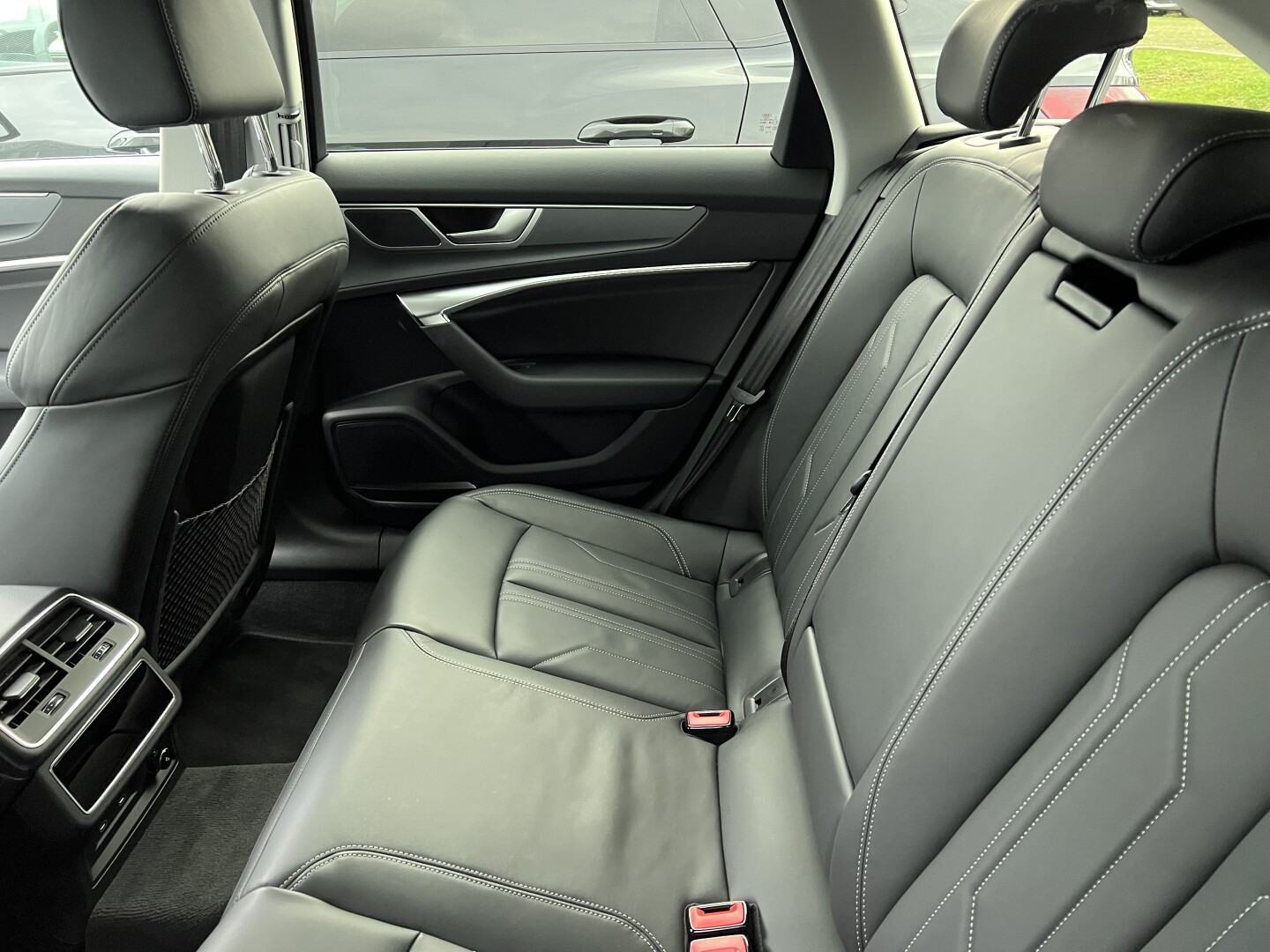 Audi A6 Avant 50TDI Quattro S-Line HD-Matrix  From Germany (127237)