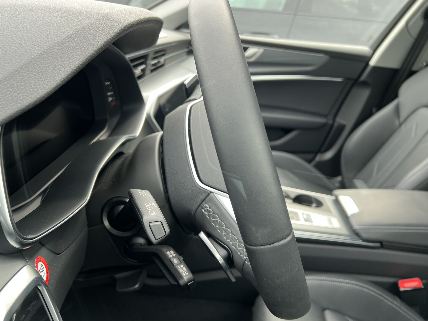 Audi A6 Avant 50TDI Quattro S-Line HD-Matrix  From Germany (127233)