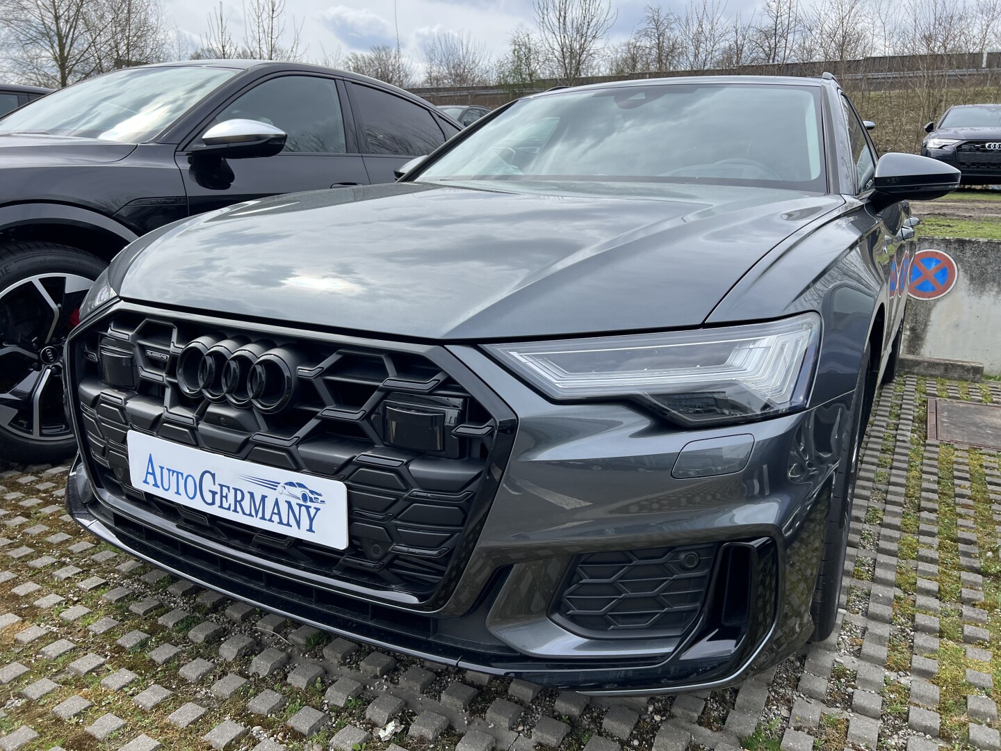 Audi A6 Avant 50TDI Quattro S-Line HD-Matrix  From Germany (127253)