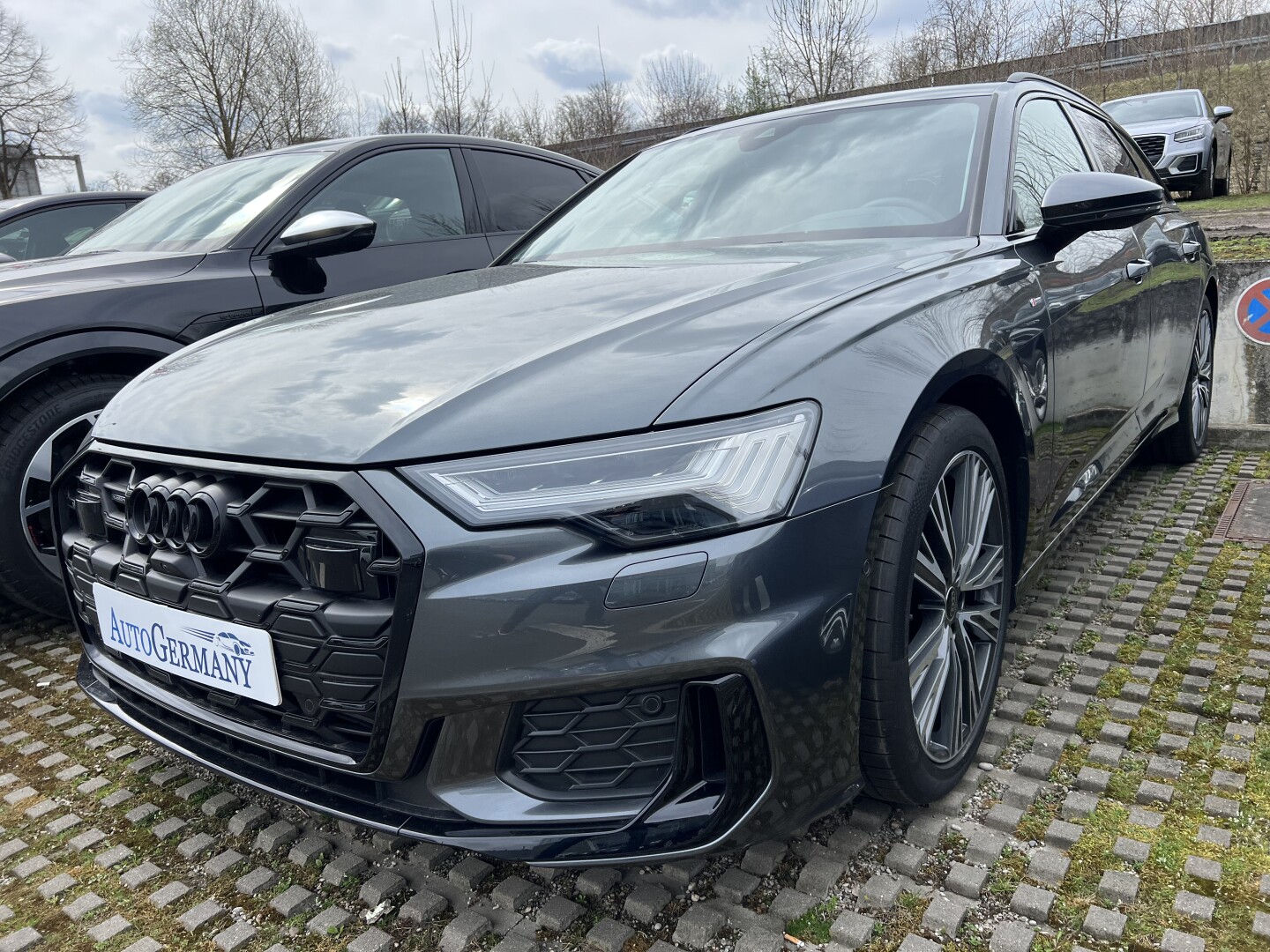 Audi A6 Avant 50TDI Quattro S-Line HD-Matrix  From Germany (127252)