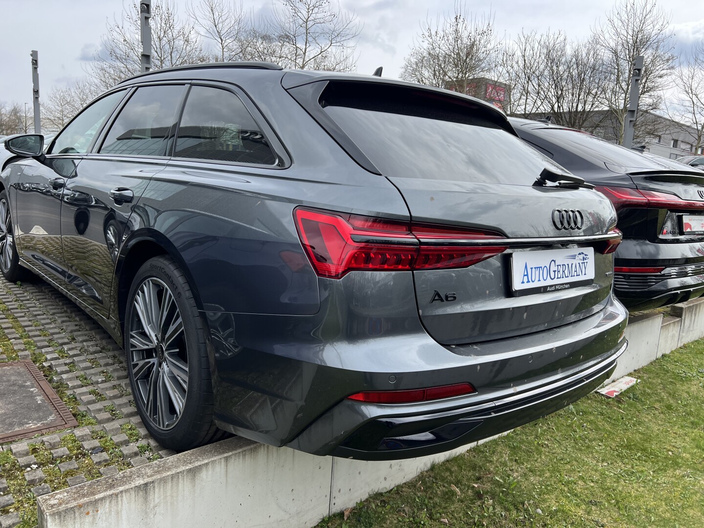 Audi A6 Avant 50TDI Quattro S-Line HD-Matrix  From Germany (127239)
