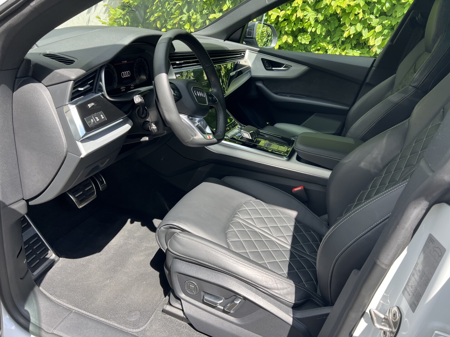 Audi Q8 S-Line 50TDI 286PS LED-Matrix Black Paket Aus Deutschland (127337)