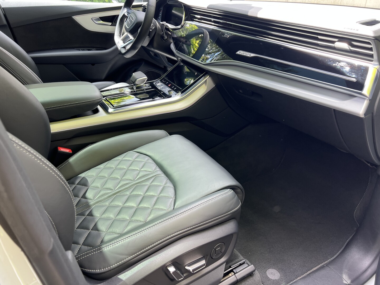 Audi Q8 S-Line 50TDI 286PS LED-Matrix Black Paket Aus Deutschland (127332)