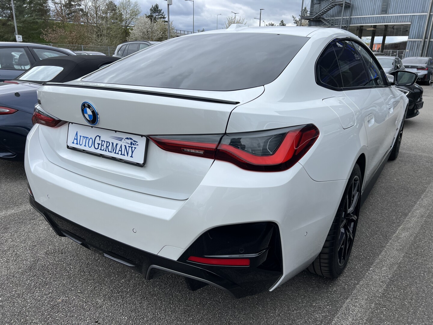 BMW i4 eDrive40 M-Sportpaket 340PS Black Aus Deutschland (127373)