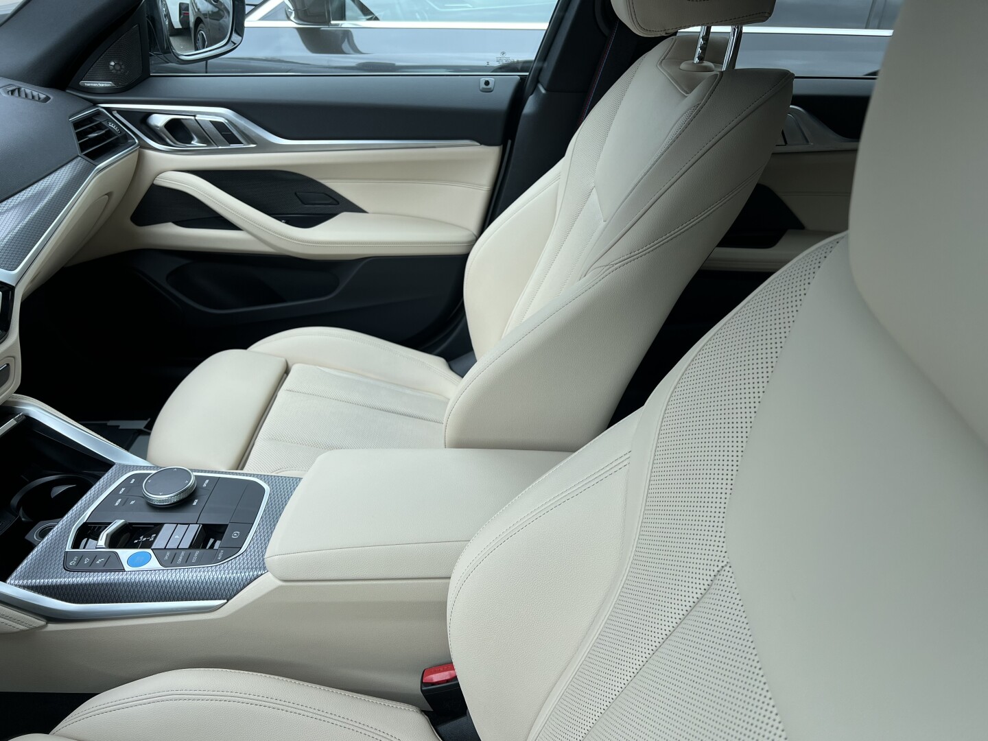 BMW i4 eDrive40 M-Sportpaket 340PS Black Aus Deutschland (127383)
