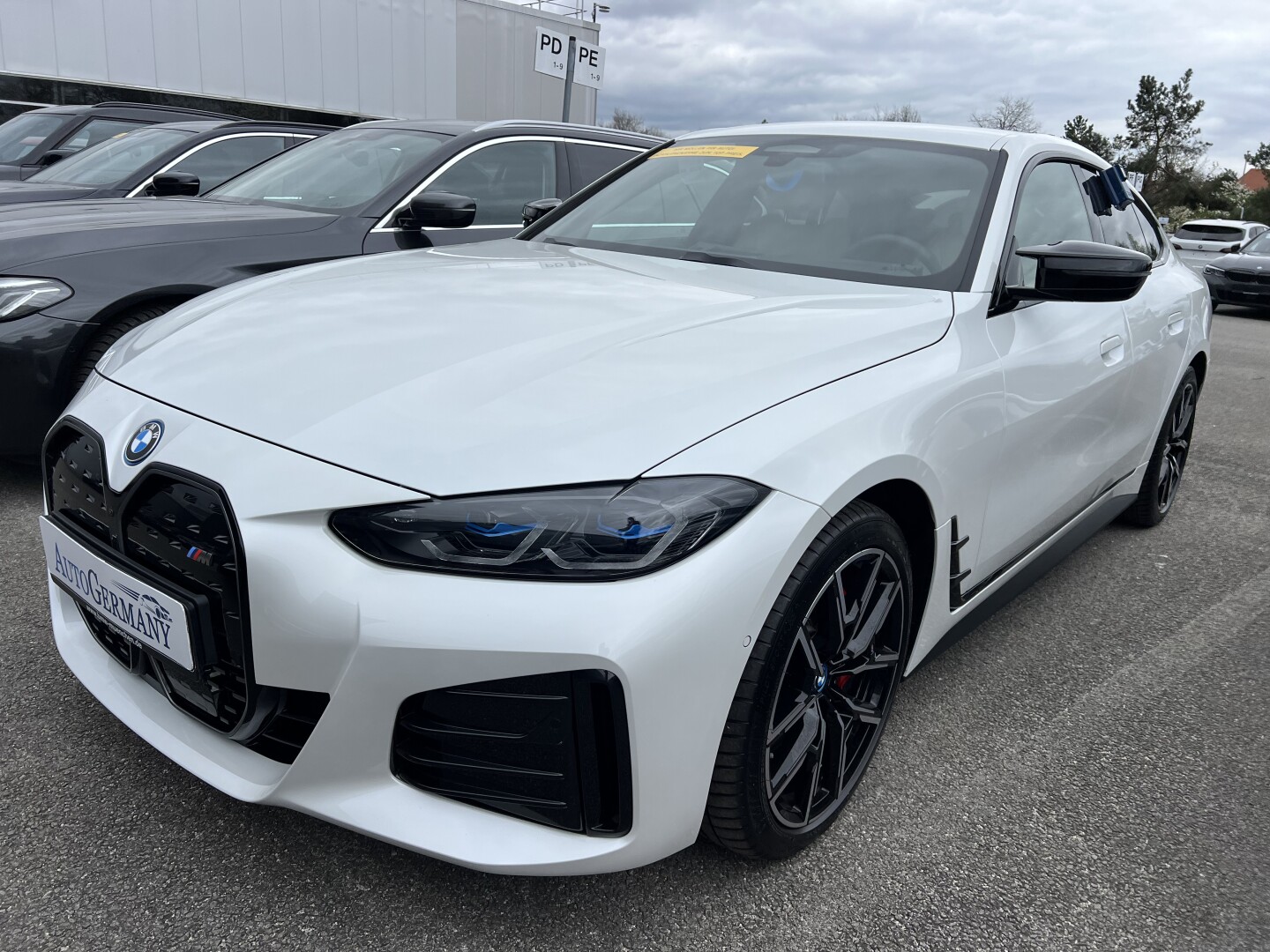 BMW i4 eDrive40 M-Sportpaket 340PS Black Aus Deutschland (127384)