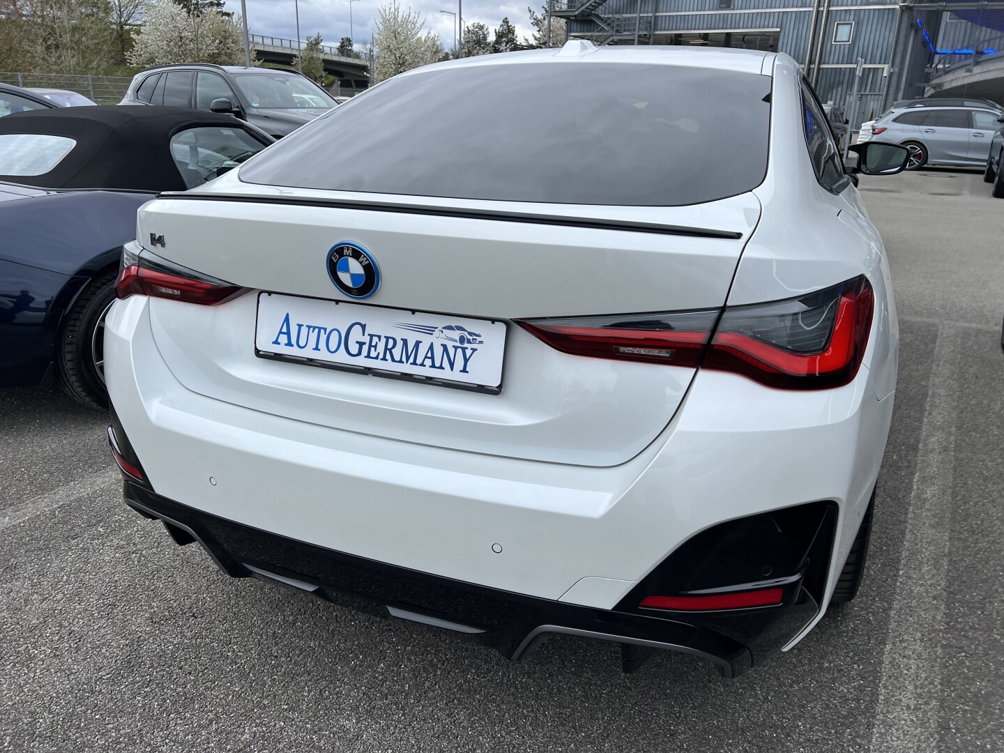 BMW i4 eDrive40 M-Sportpaket 340PS Black Aus Deutschland (127372)