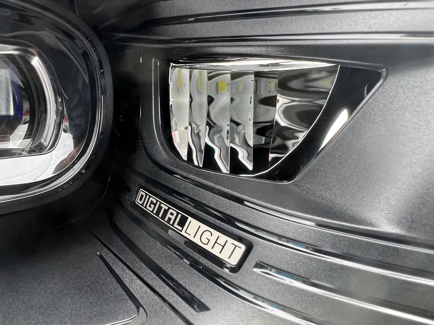 Mercedes-Benz E 220d AMG 4Matic Black-Paket LED Aus Deutschland (127405)