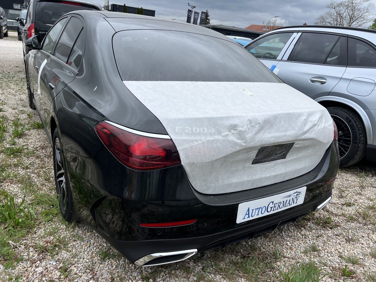 Mercedes-Benz E 220d AMG 4Matic Black-Paket LED Aus Deutschland (127396)
