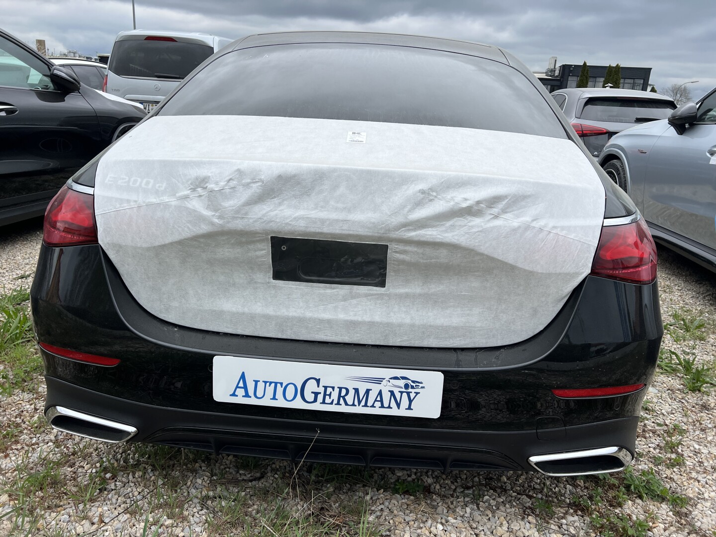 Mercedes-Benz E 220d AMG 4Matic Black-Paket LED Aus Deutschland (127397)