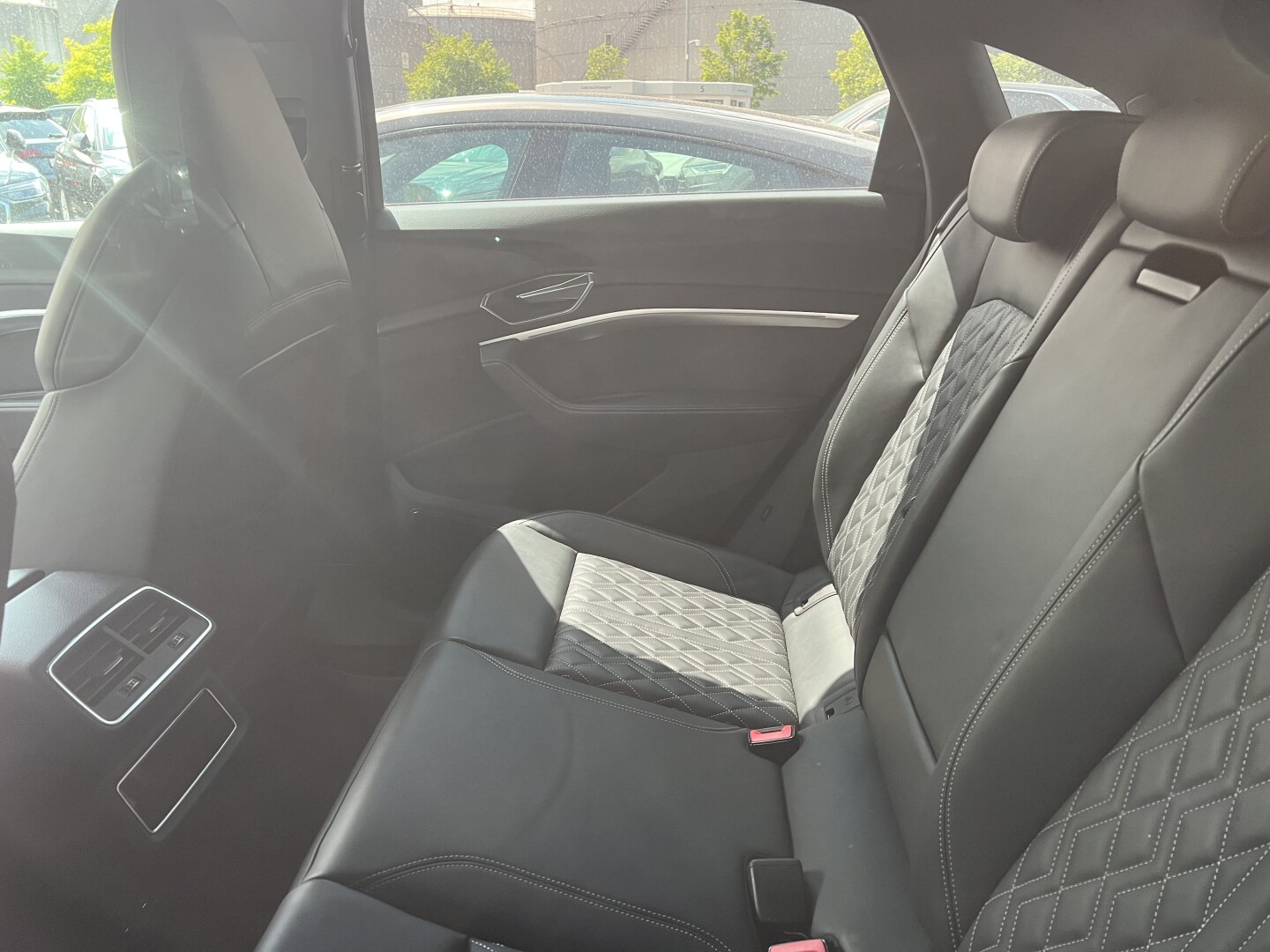 Audi S e-tron Sportback 503PS Matrix Exclusive  З Німеччини (127423)