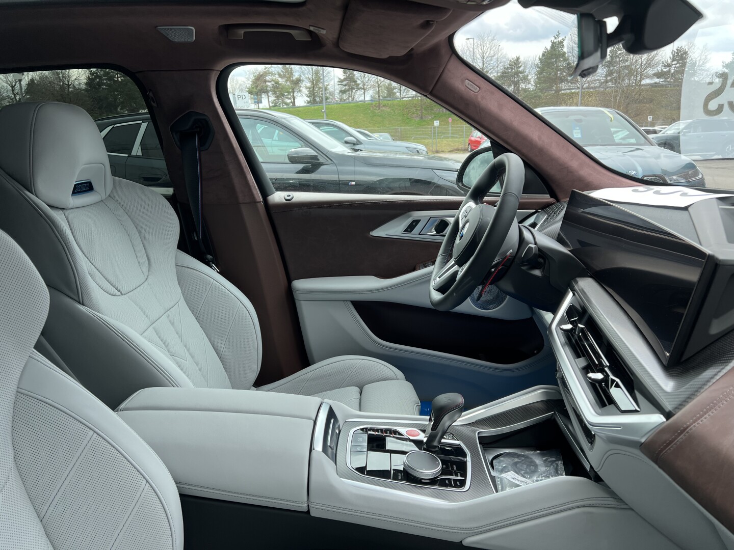 BMW XM 4.4 Hybrid 653PS B&W Paket-Black Exclusive З Німеччини (127455)