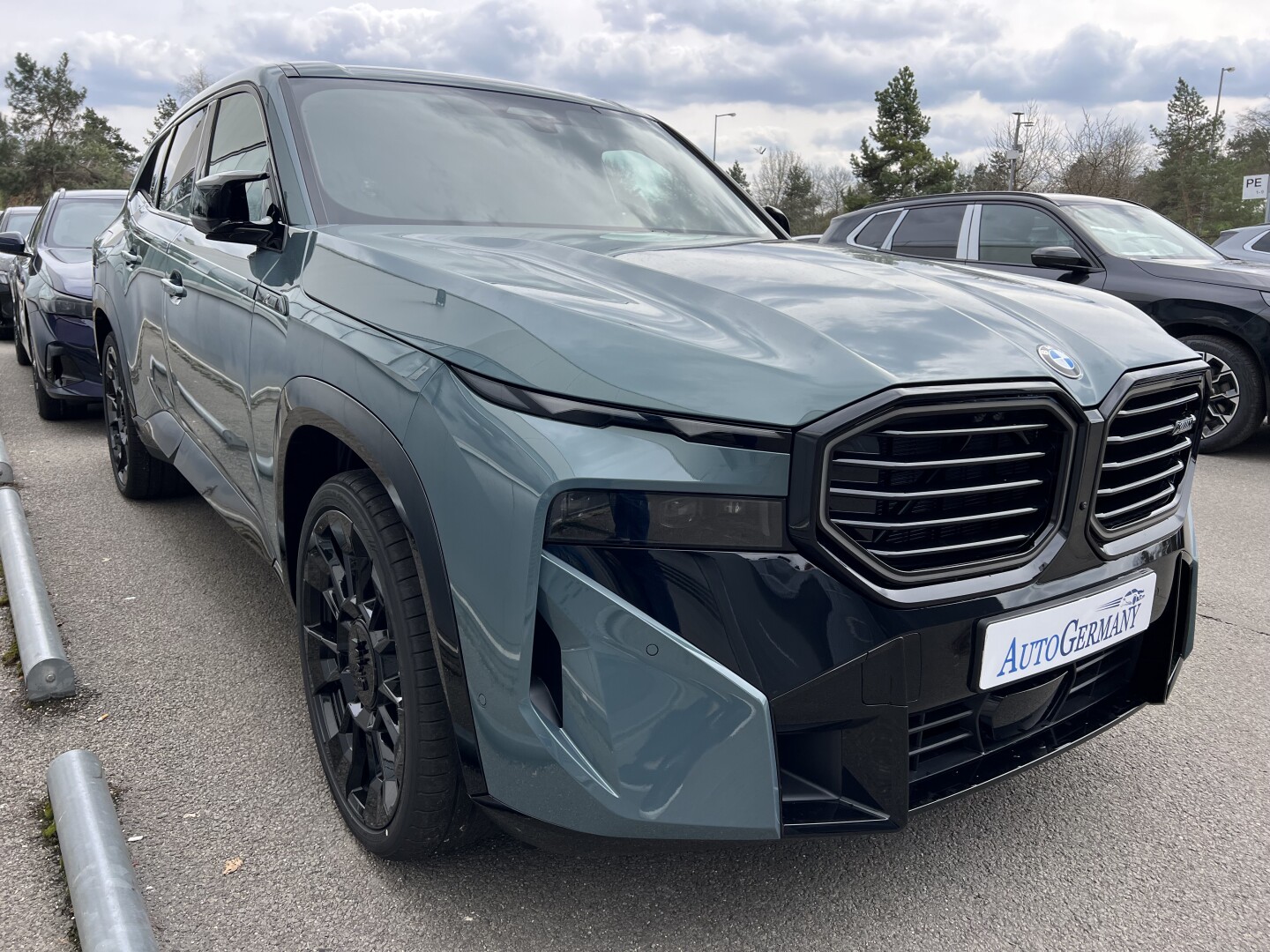 BMW XM 4.4 Hybrid 653PS B&W Paket-Black Exclusive З Німеччини (127463)