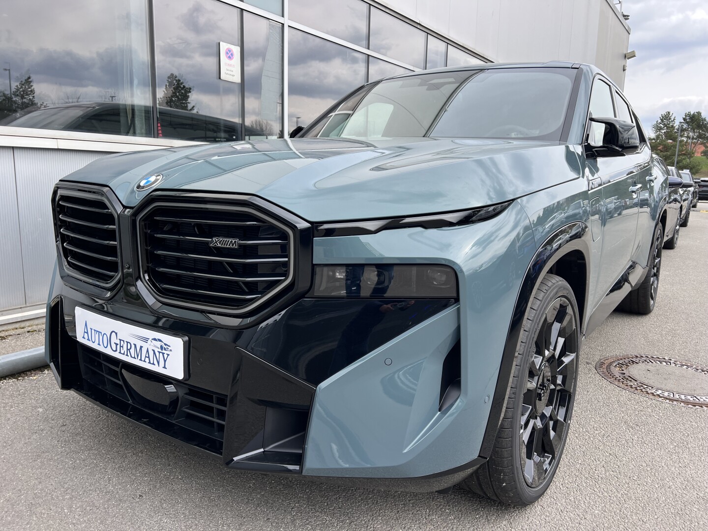 BMW XM 4.4 Hybrid 653PS B&W Paket-Black Exclusive З Німеччини (127458)