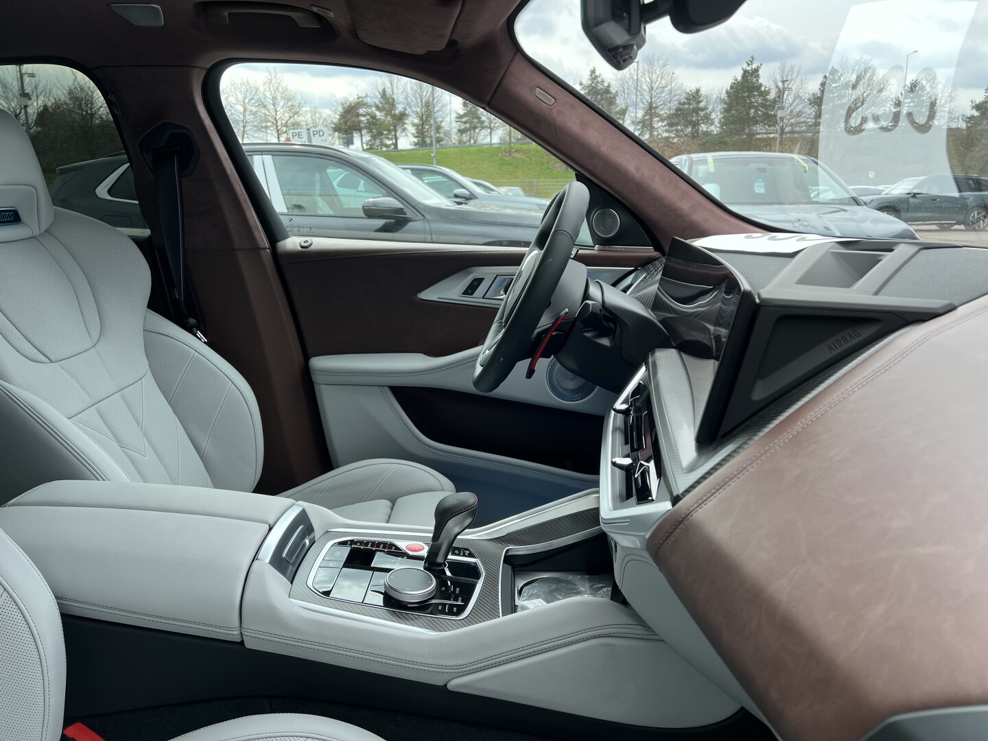 BMW XM 4.4 Hybrid 653PS B&W Paket-Black Exclusive З Німеччини (127454)