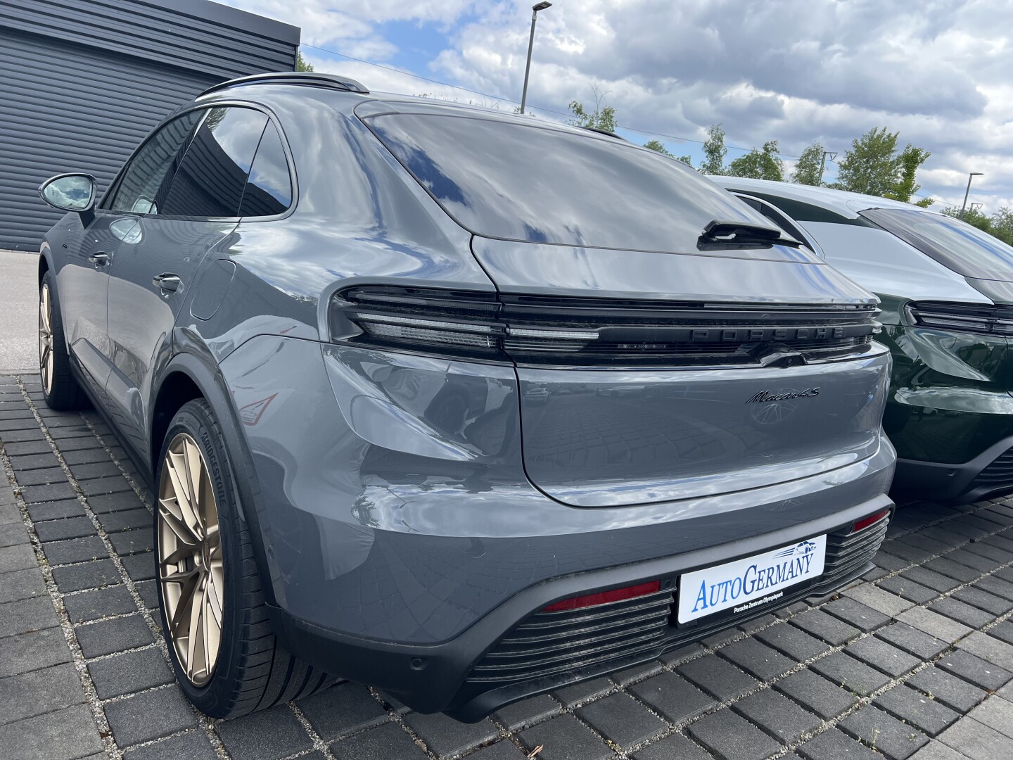 Porsche Macan 4S InnoDrive 517PS Surround-View З Німеччини (127506)