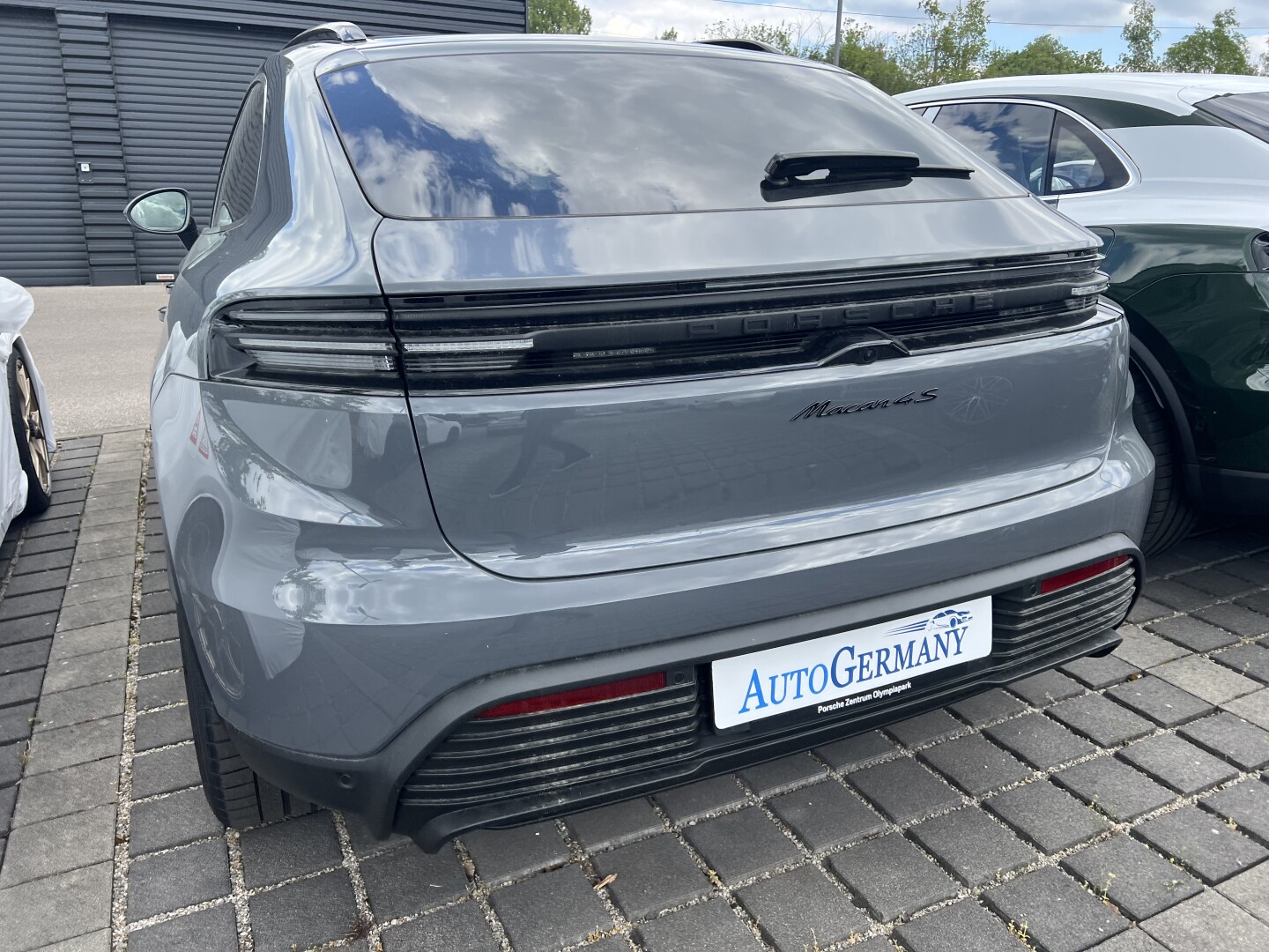 Porsche Macan 4S InnoDrive 517PS Surround-View З Німеччини (127507)